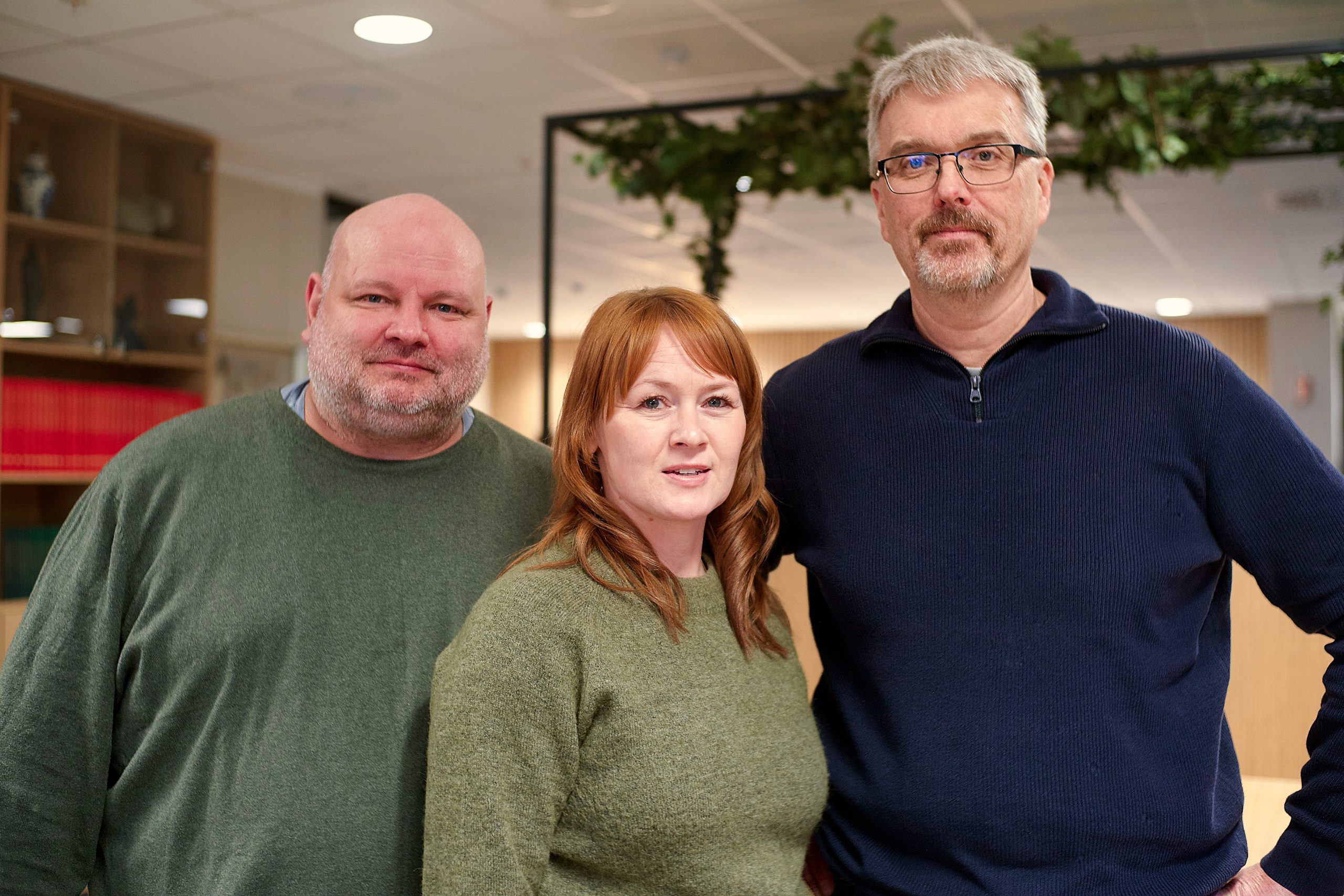 Steffen Høiland og Jørn Inge Hestnes sammen med sammen med nestleder i Fellesforbundet, Kine Asper Vistnes.