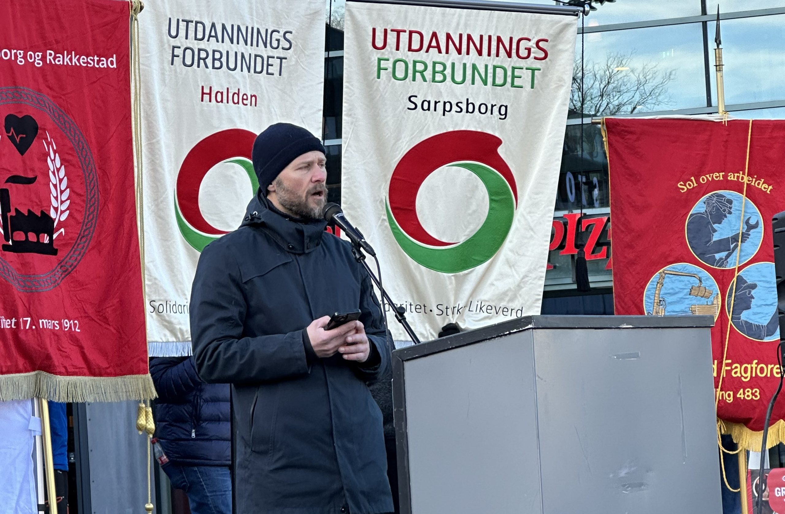 Fellesforbundet er dypt bekymret for nedleggelser av yrkesskoler